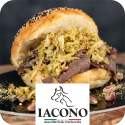Stand 8 - Panino con milza e formaggio al pistacchio