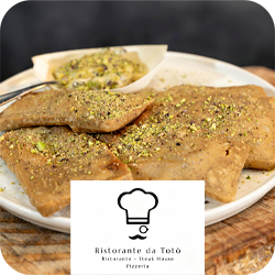 Stand 21 - Coppo di panelle al pistacchio